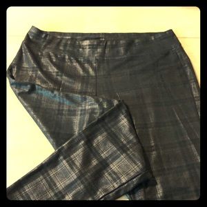 Lovely black leggings by Hue